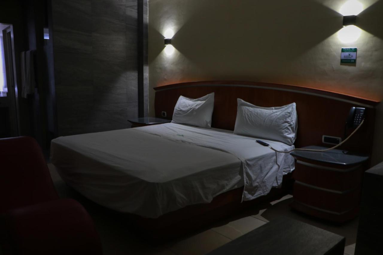 Autohotel Ilussion Cordoba Bagian luar foto