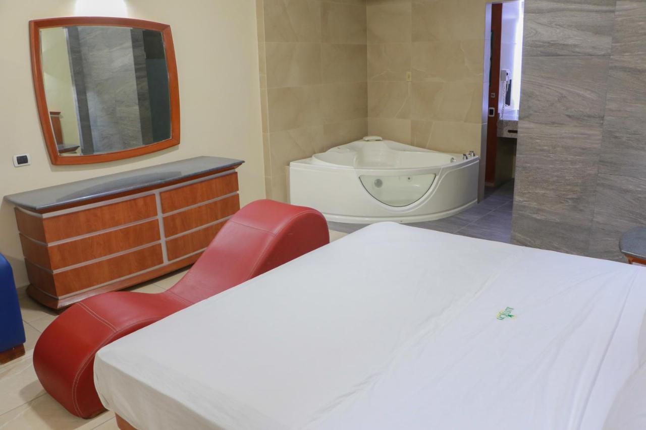 Autohotel Ilussion Cordoba Bagian luar foto