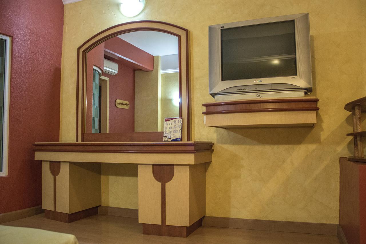 Autohotel Ilussion Cordoba Bagian luar foto